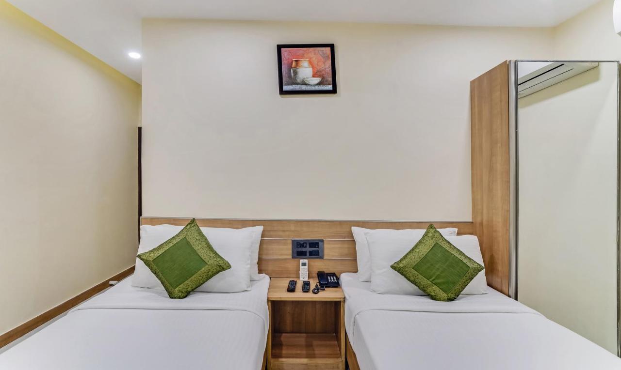 Treebo The Pearl Hotell Chennai Exteriör bild