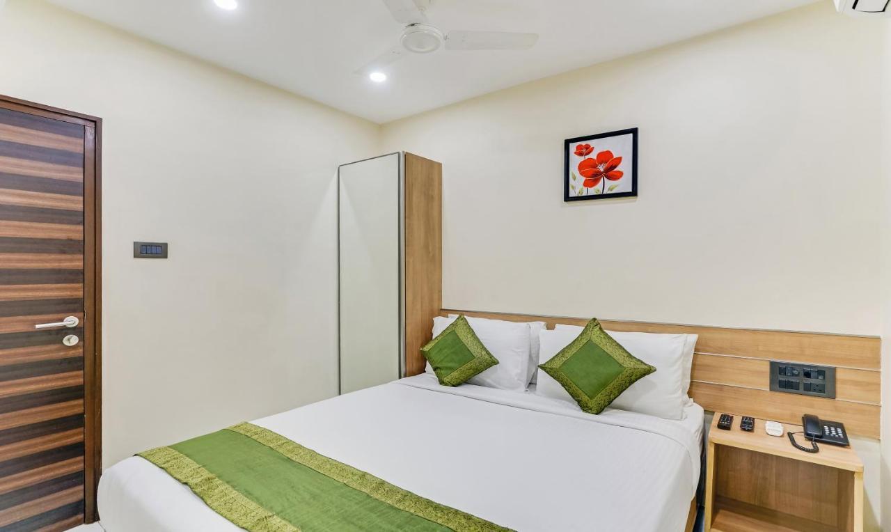 Treebo The Pearl Hotell Chennai Exteriör bild