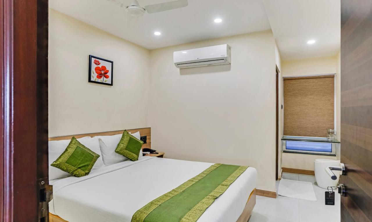 Treebo The Pearl Hotell Chennai Exteriör bild